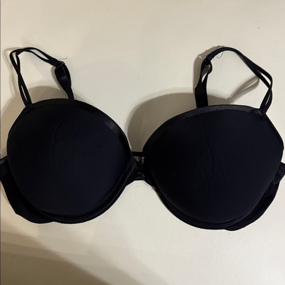 Wacoal Black Bra with Tag Detail
